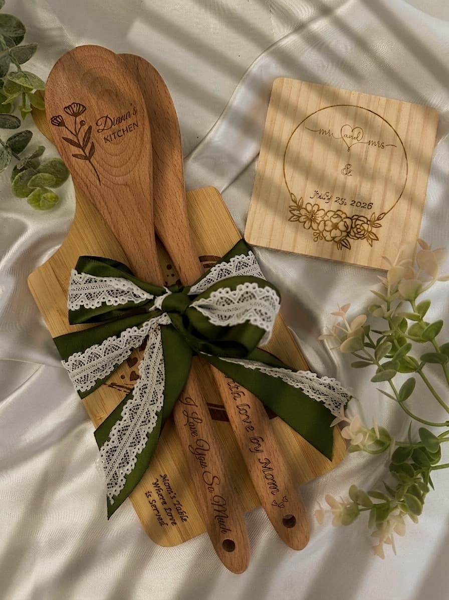 Personalized engraved kitchen spoon set